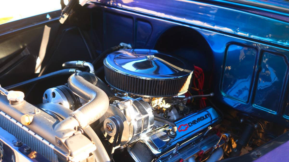 Chevrolet-3100-1957-blue-8