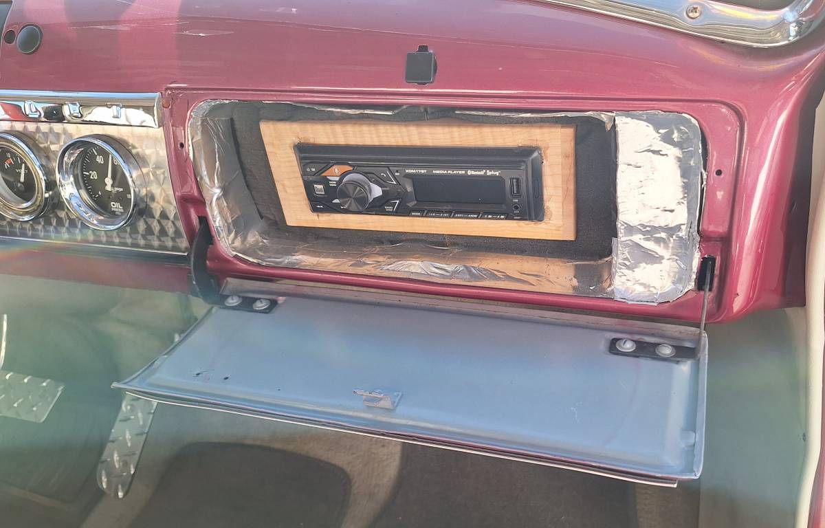 Chevrolet-3100-pu-1950-red-11