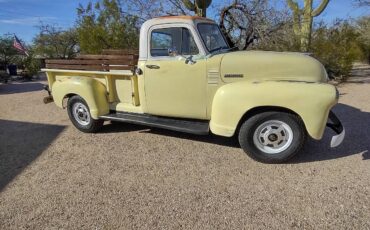 Chevrolet-3200-1952-yellow-1