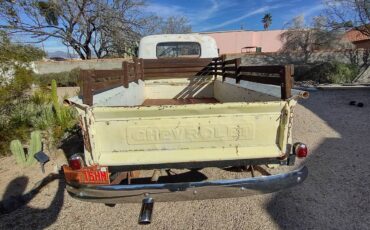 Chevrolet-3200-1952-yellow-10