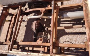 Chevrolet-3200-1952-yellow-11