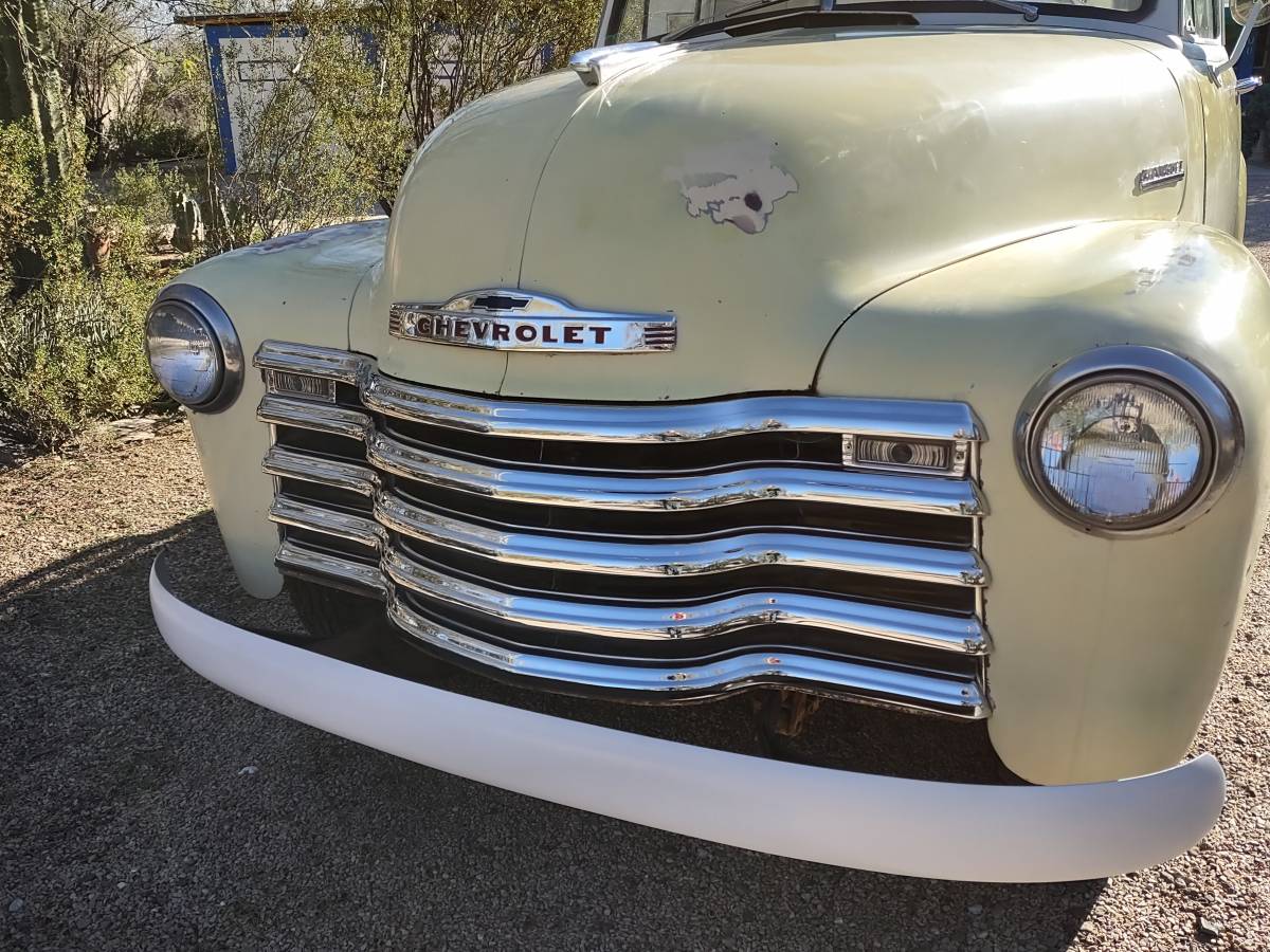 Chevrolet-3200-1952-yellow-2