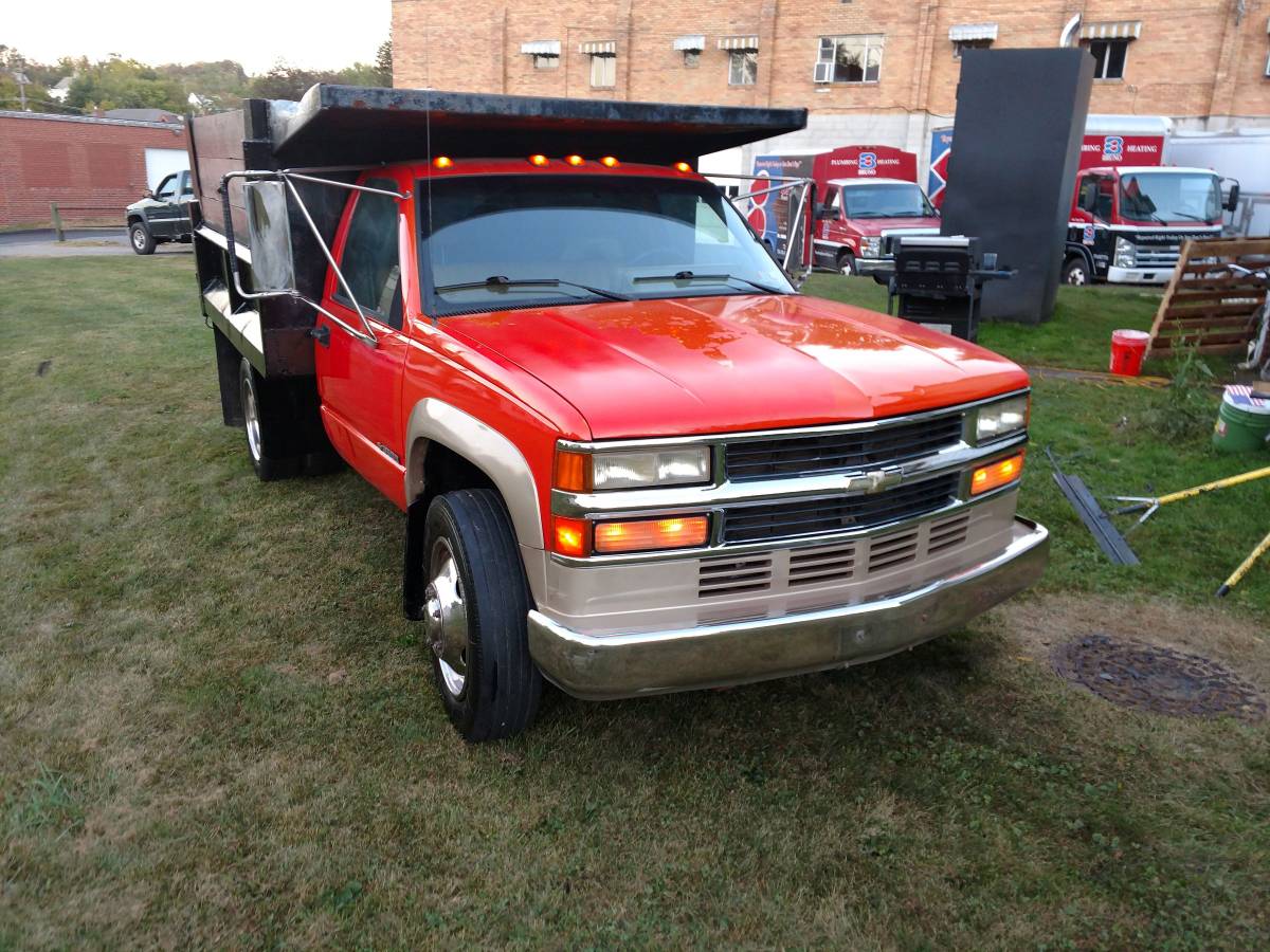 Chevrolet-3500hd-dump-truck-1994-orange-1