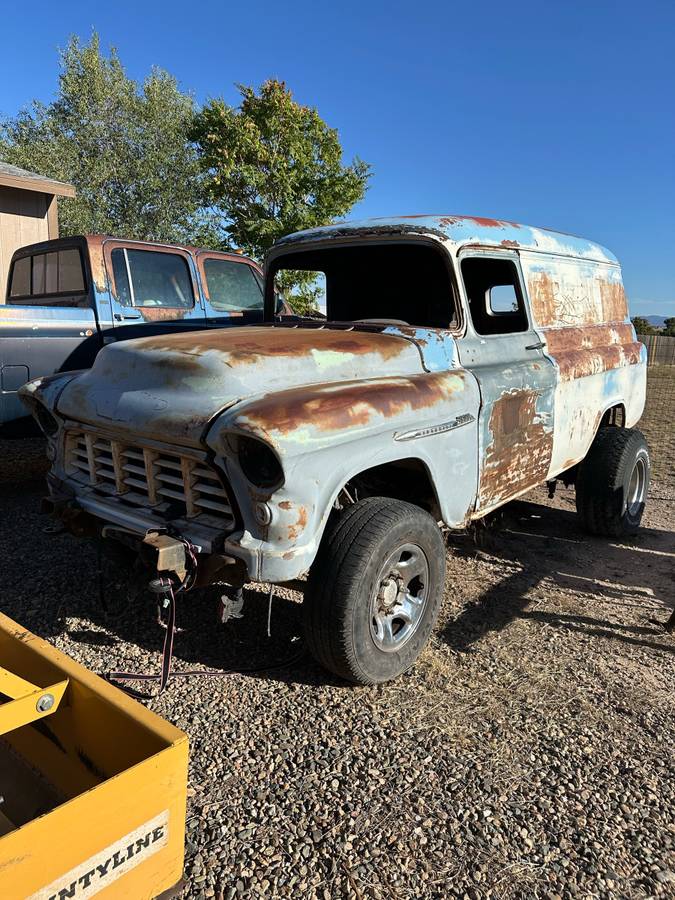 Chevrolet-3600-panel-van-1956-1