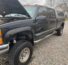 Chevrolet-4-door-4x4-1995-black-3