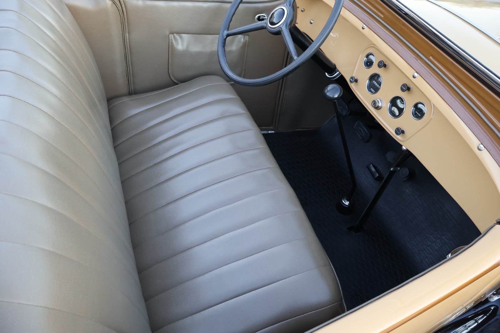 Chevrolet-AE-Independence-1931-Convertible-Roadster-27