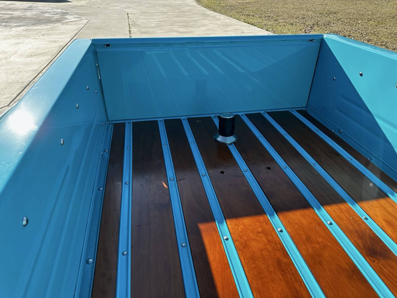 Chevrolet-Apache-1959-Pickup-Truck-16