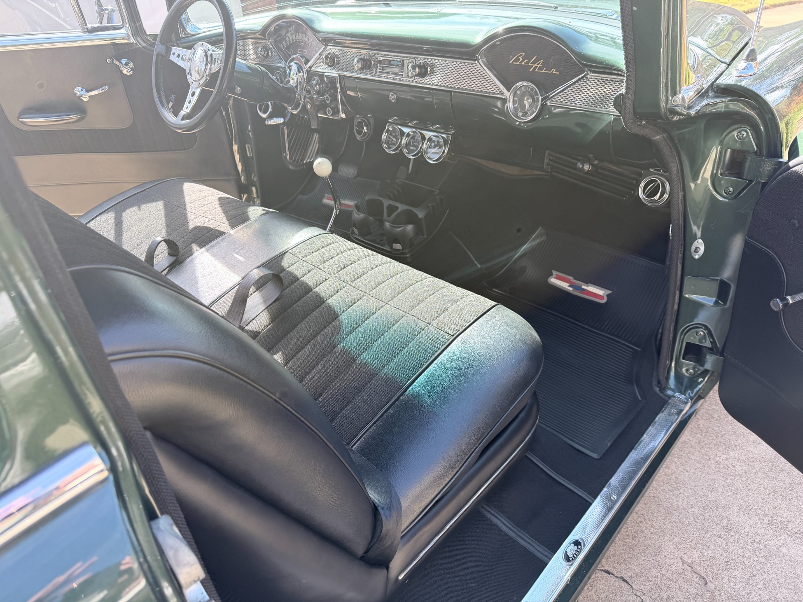 Chevrolet-Bel-Air150210-1955-Sedan-16