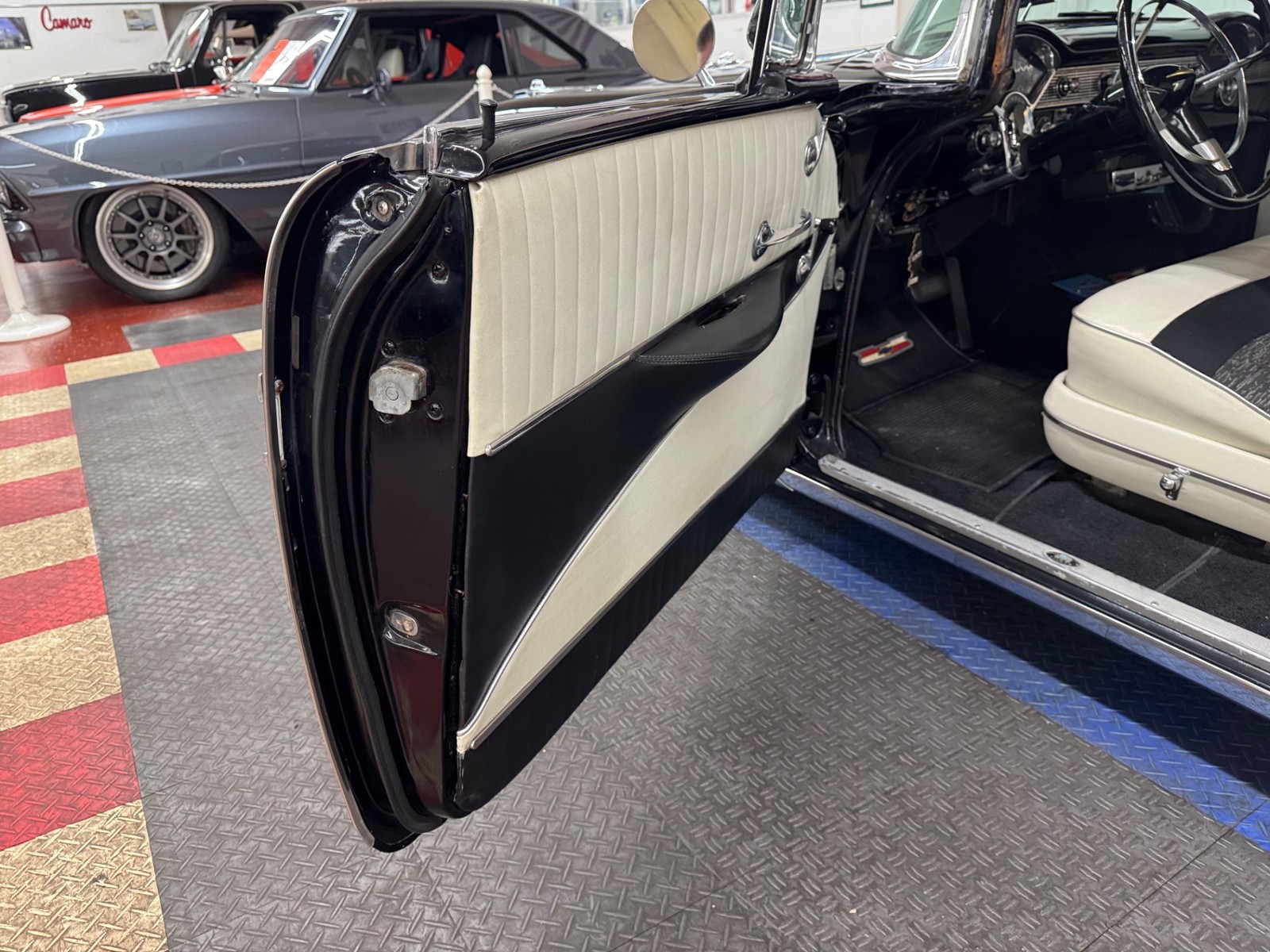 Chevrolet-Bel-Air150210-1956-2-Door-38