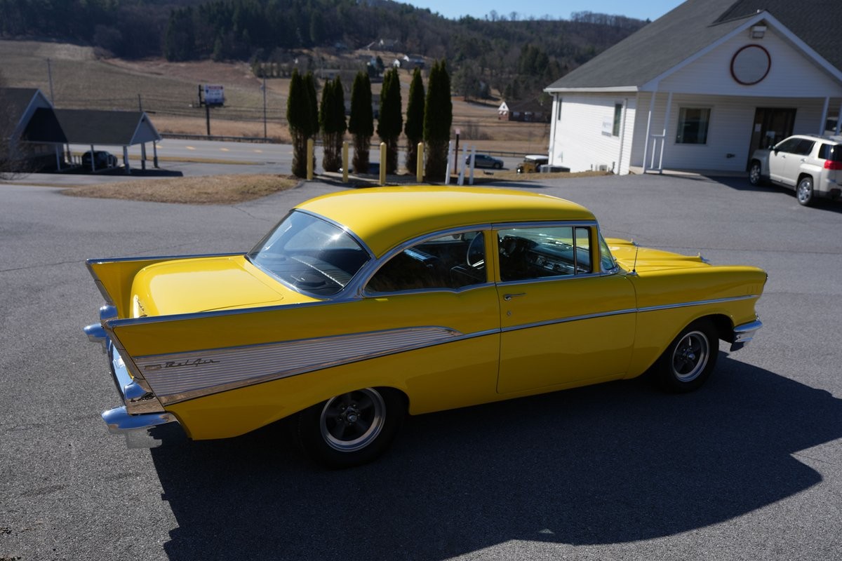 Chevrolet-Bel-Air150210-1957-Sedan-27
