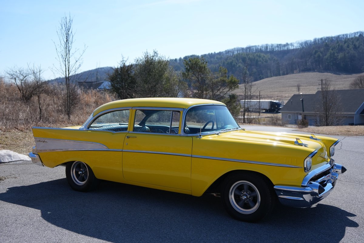 Chevrolet-Bel-Air150210-1957-Sedan-30
