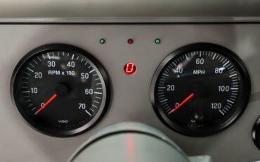 Chevrolet-Bel-air-1957-Edelbrock-Red-Gray-10