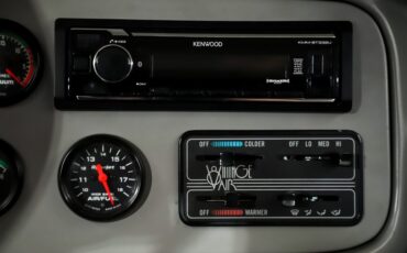 Chevrolet-Bel-air-1957-Edelbrock-Red-Gray-15