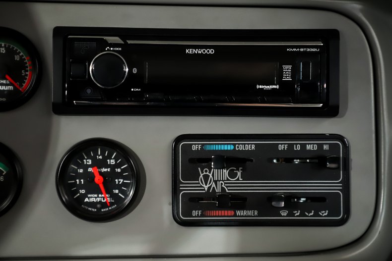 Chevrolet-Bel-air-1957-Edelbrock-Red-Gray-15