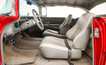 Chevrolet-Bel-air-1957-Edelbrock-Red-Gray-17