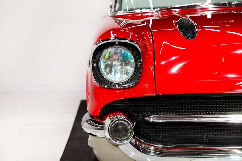 Chevrolet-Bel-air-1957-Edelbrock-Red-Gray-22