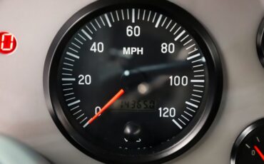 Chevrolet-Bel-air-1957-Edelbrock-Red-Gray-31