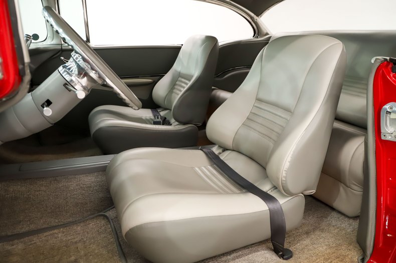 Chevrolet-Bel-air-1957-Edelbrock-Red-Gray-34