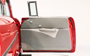 Chevrolet-Bel-air-1957-Edelbrock-Red-Gray-37