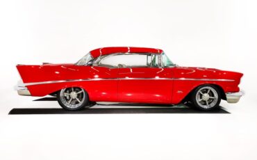 Chevrolet-Bel-air-1957-Edelbrock-Red-Gray-8