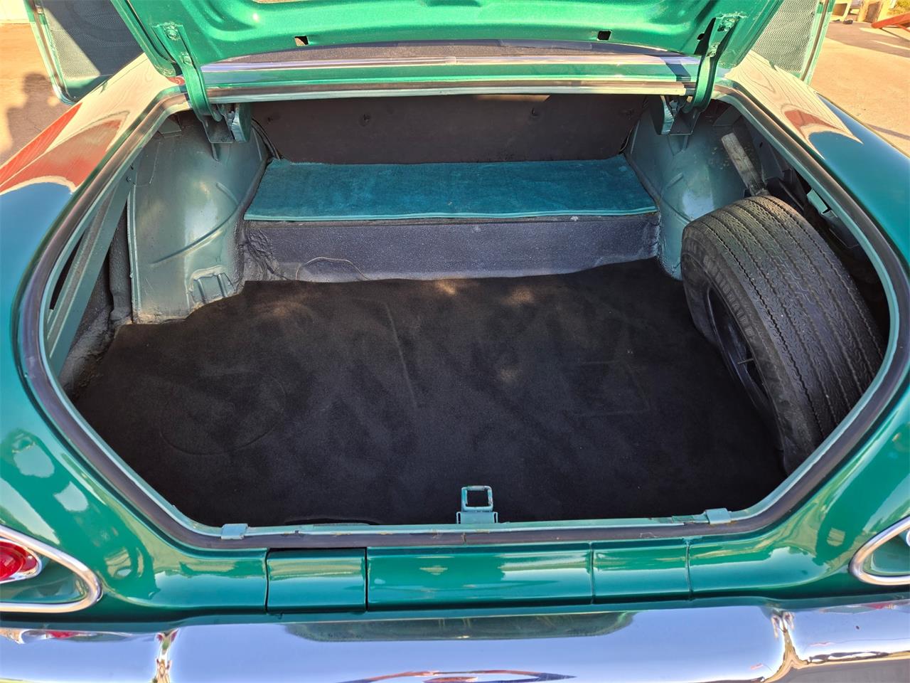 Chevrolet-Biscayne-1958-Green-Green-5