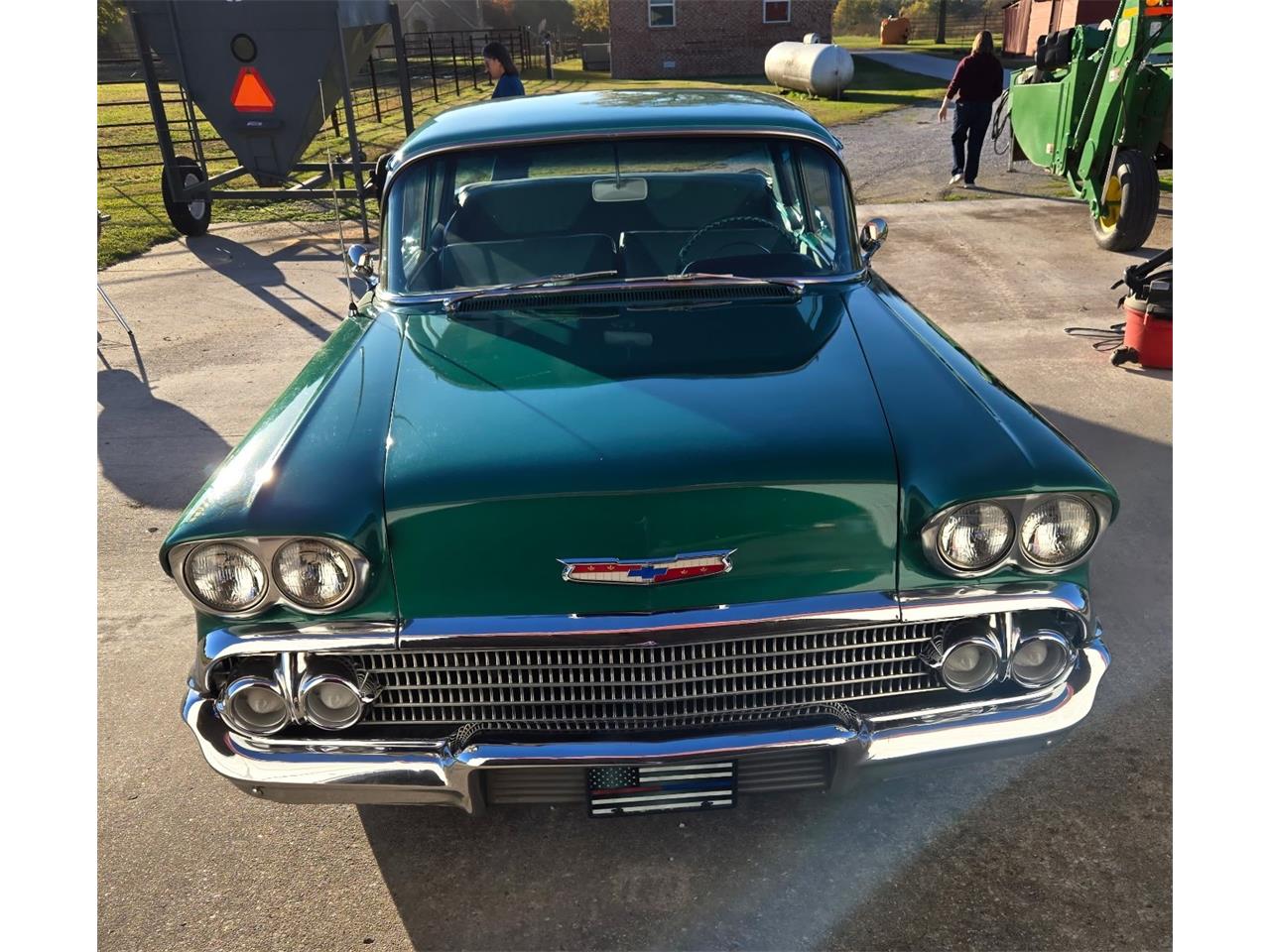 Chevrolet-Biscayne-1958-Green-Green-8