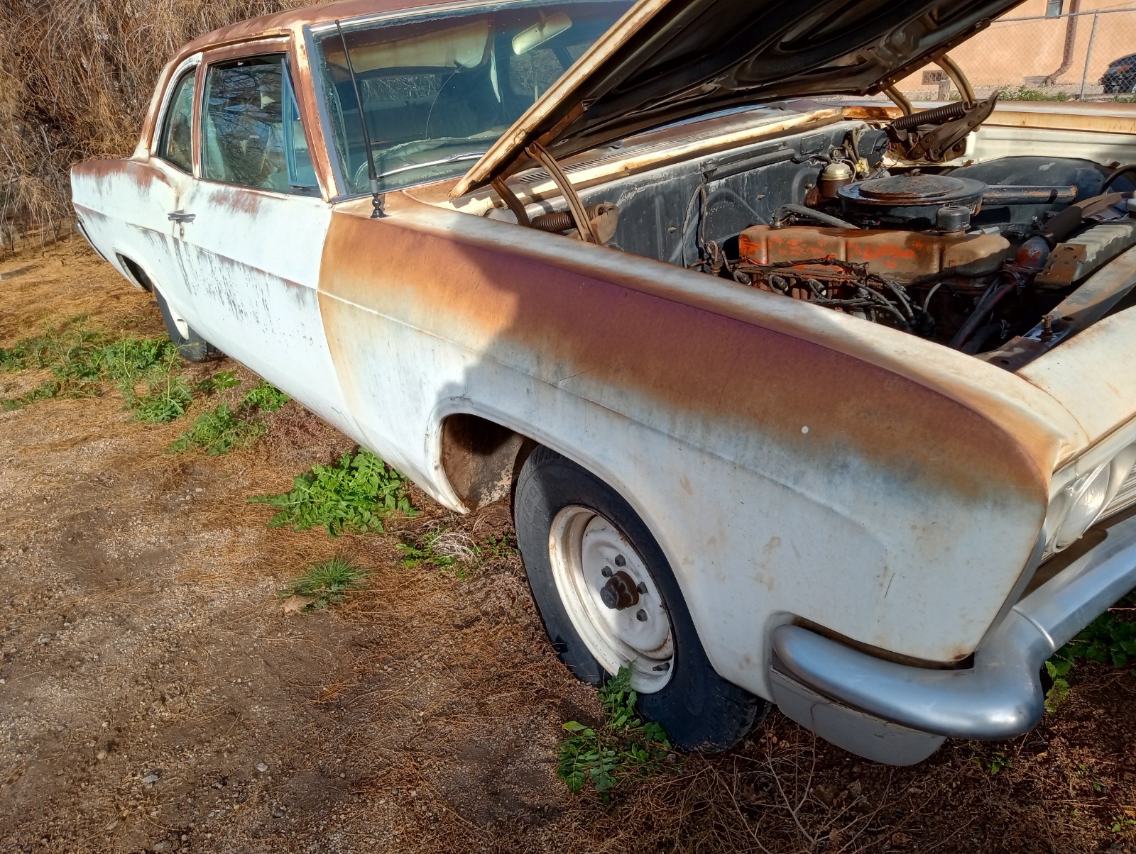 Chevrolet-Biscayne-1966-Sedan-1