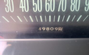 Chevrolet-Biscayne-1966-Sedan