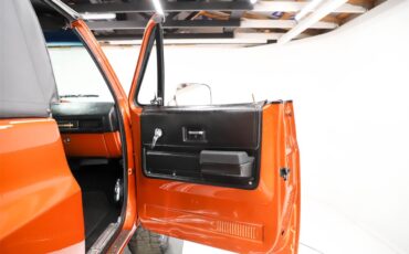 Chevrolet-Blazer-1973-Metallic-copper-Black-2