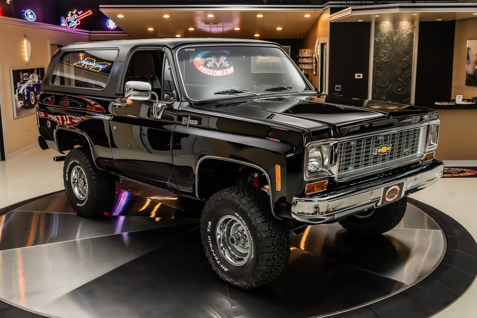 Chevrolet-Blazer-1974-SUV-11