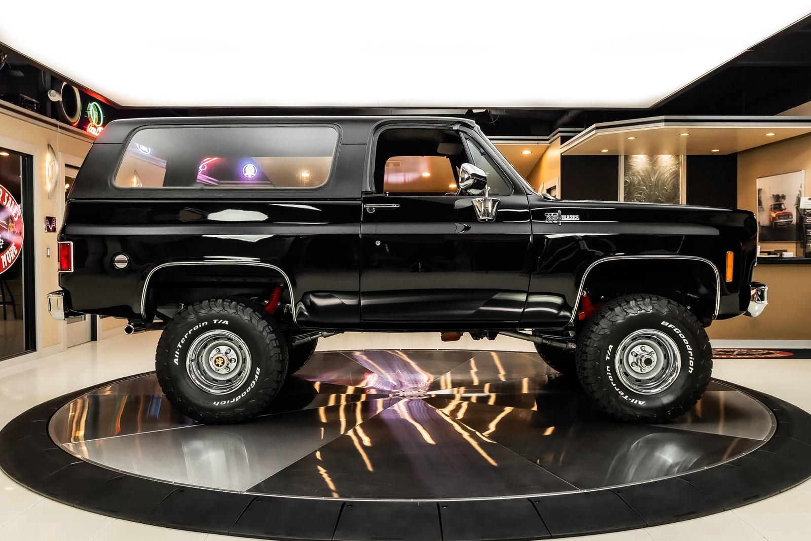 Chevrolet-Blazer-1974-SUV-12