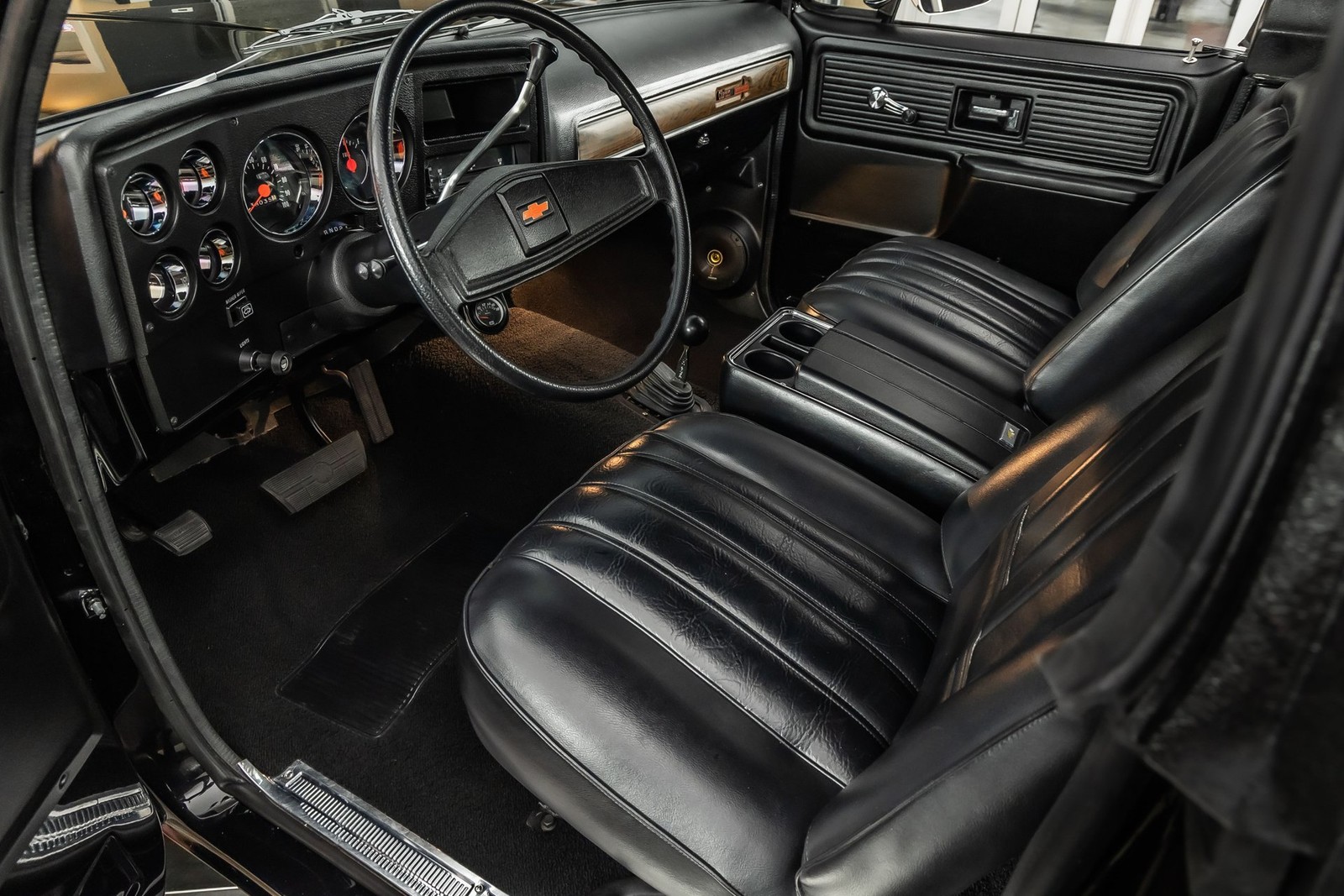 Chevrolet-Blazer-1974-SUV-2