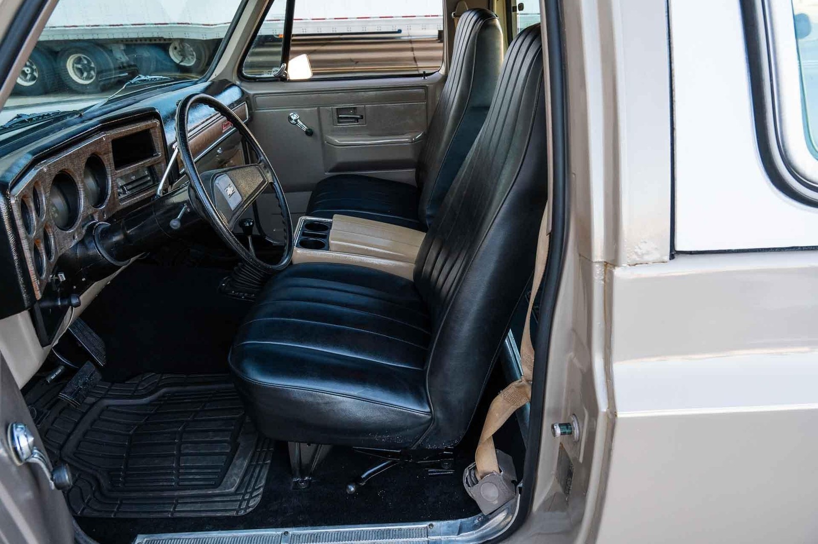 Chevrolet-Blazer-1977-SUV-10