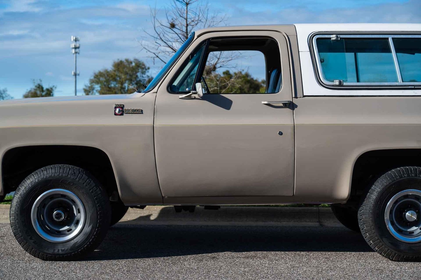 Chevrolet-Blazer-1977-SUV-24