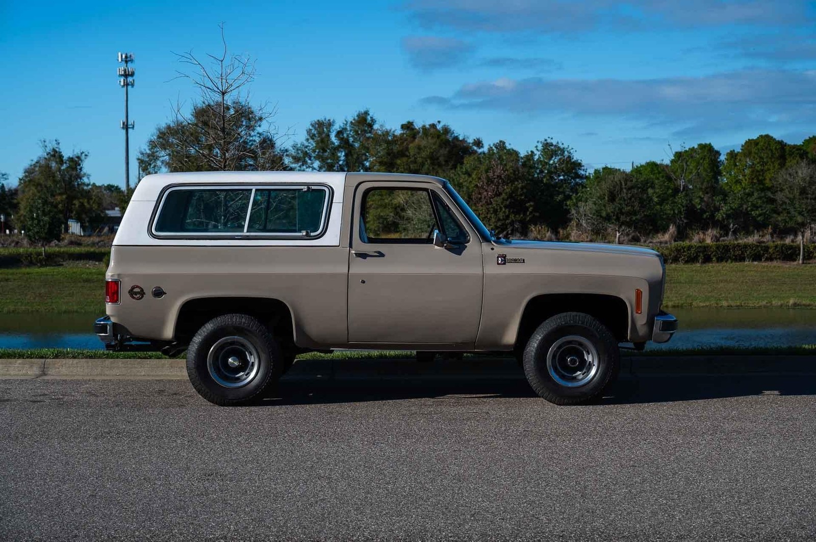 Chevrolet-Blazer-1977-SUV-35
