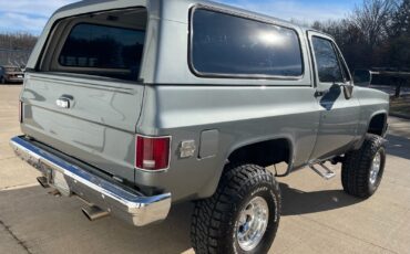 Chevrolet-Blazer-1985-SUV-12