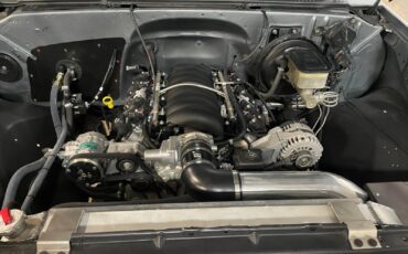 Chevrolet-Blazer-1985-SUV-13