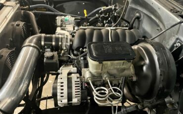 Chevrolet-Blazer-1985-SUV-16