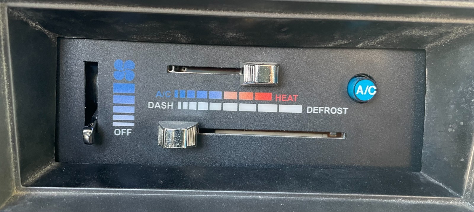 Chevrolet-Blazer-1985-SUV-19