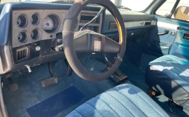 Chevrolet-Blazer-1985-SUV-21