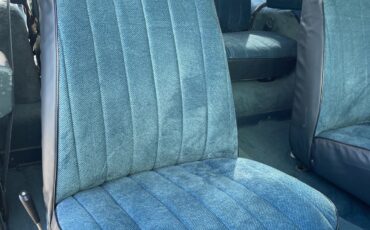 Chevrolet-Blazer-1985-SUV-23