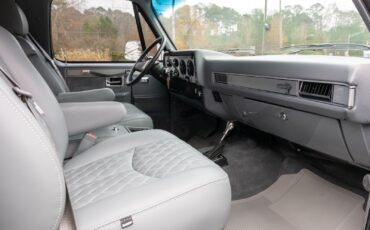 Chevrolet-Blazer-1987-SUV-12