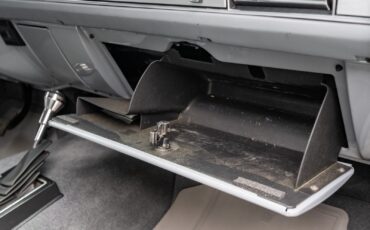 Chevrolet-Blazer-1987-SUV-16