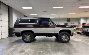 Chevrolet-Blazer-1989-SUV-4