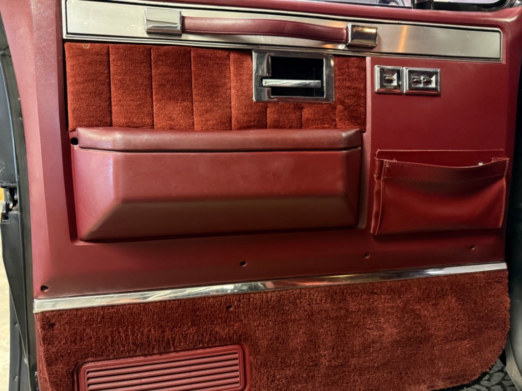 Chevrolet-Blazer-1989-SUV-8