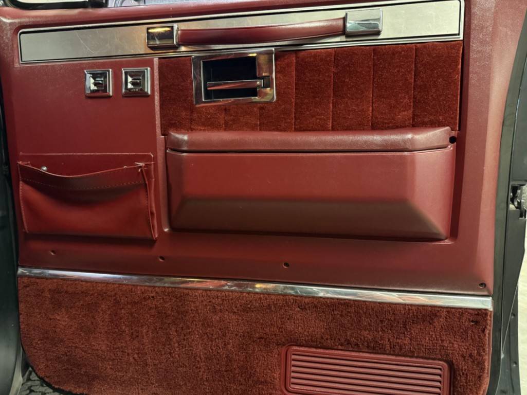 Chevrolet-Blazer-1989-SUV-9