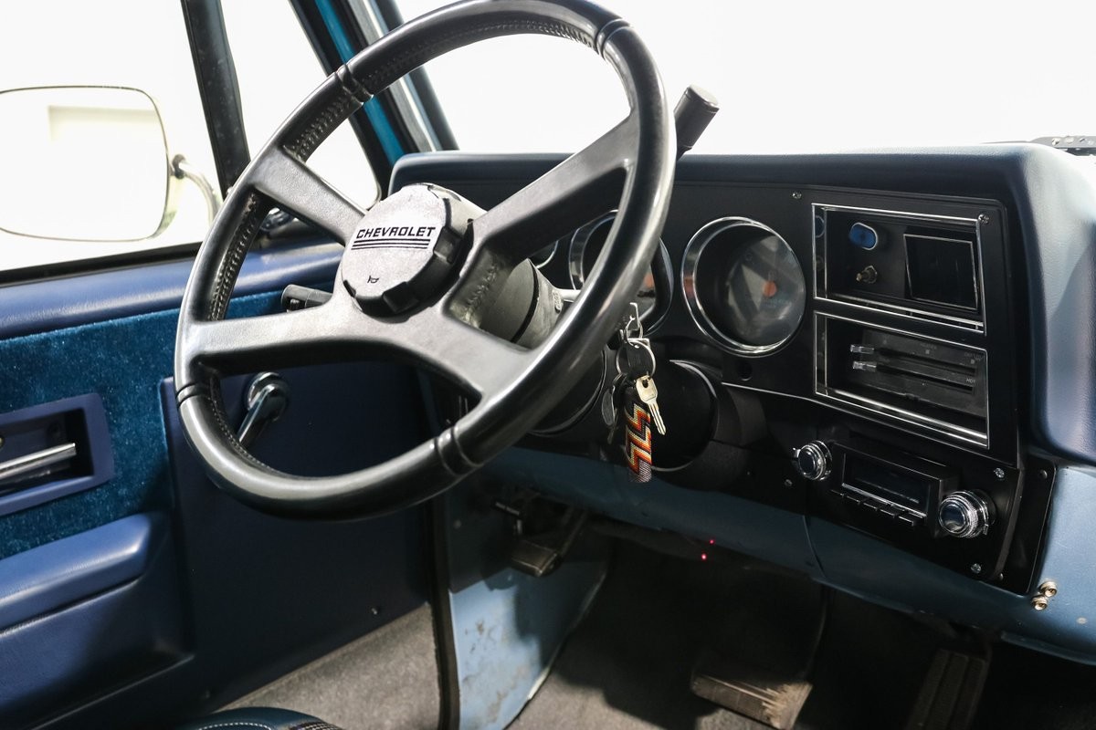 Chevrolet-Blazer-1990-SUV-17