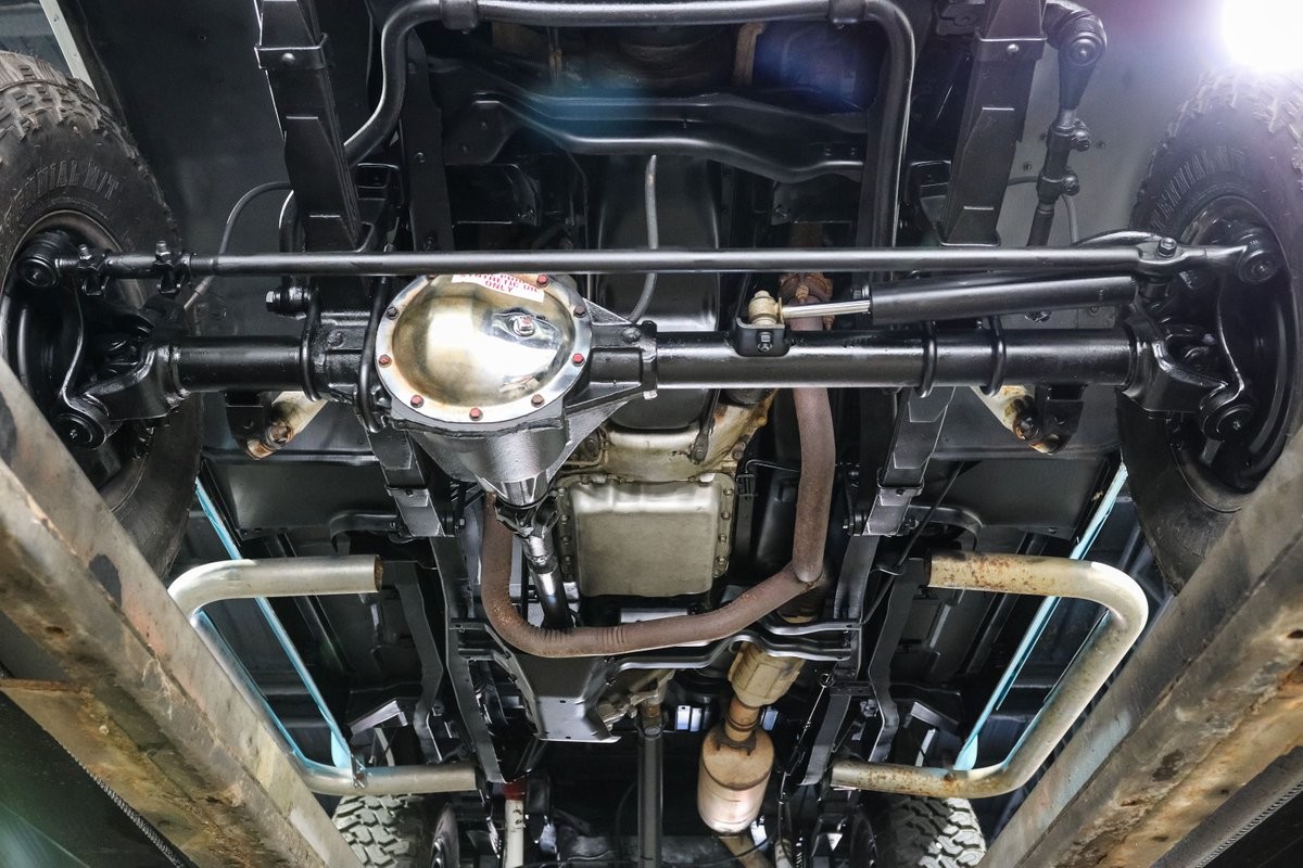 Chevrolet-Blazer-1990-SUV-26