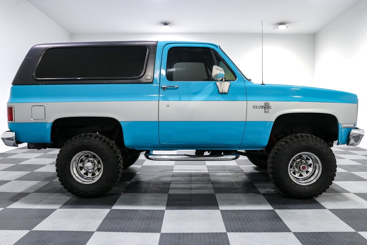 Chevrolet-Blazer-1990-SUV-7