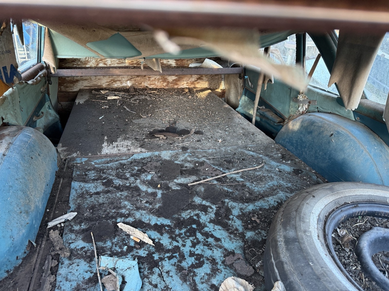 Chevrolet-Brookwood-1960-Trailer-10